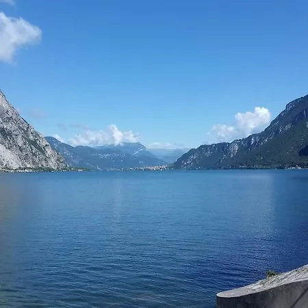 Ampio Monolocale Vicino Al Lungolago Di Lecco