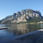 Ampio Monolocale Vicino Al Lungolago Di Apartamento *