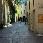Ampio Monolocale Vicino Al Lungolago Di Apartamento *