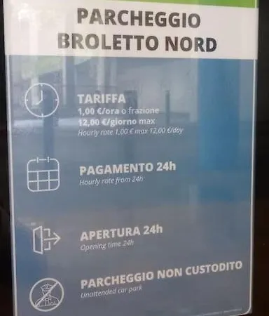 Ampio Monolocale Vicino Al Lungolago Di Apartmán Lecco