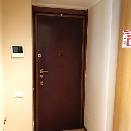 Apartamento Ampio Monolocale Vicino Al Lungolago Di
