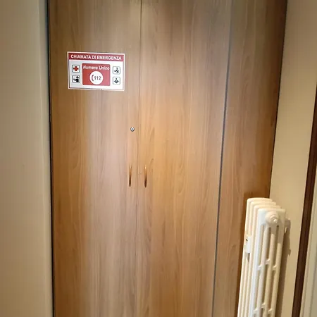 Ampio Monolocale Vicino Al Lungolago Di Apartmán *