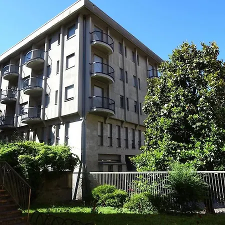 Ampio Monolocale Vicino Al Lungolago Di Appartement Lecco
